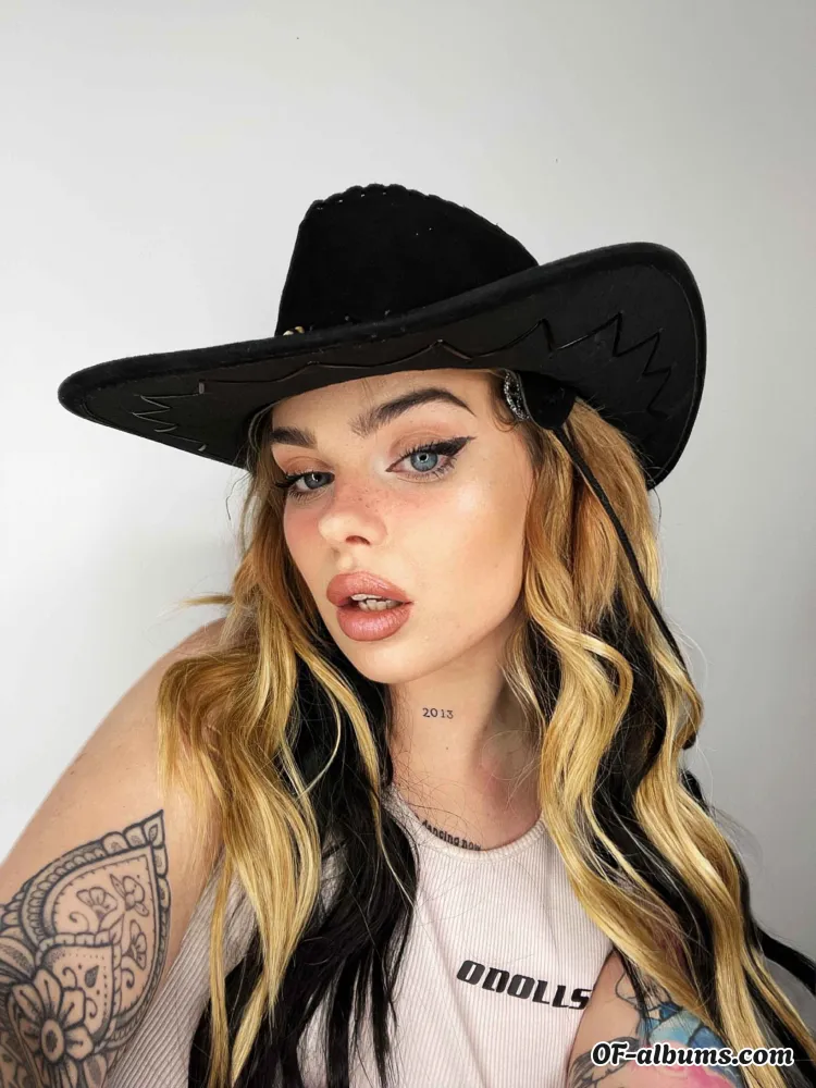 Image #1 of raeeloraa