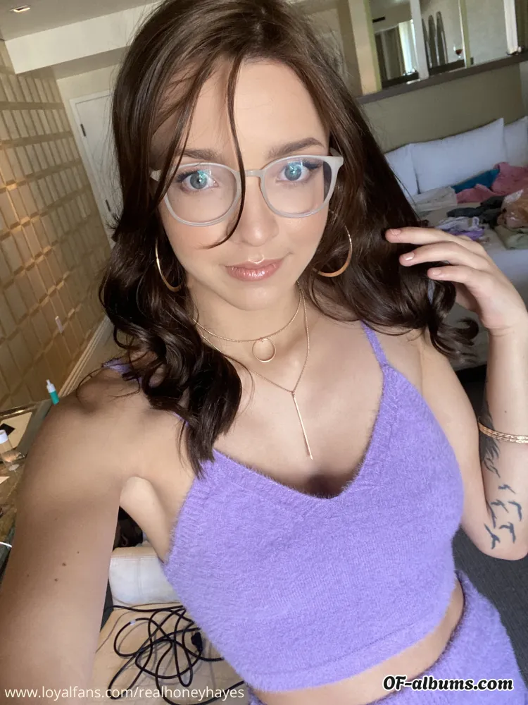 Image #1 of realhoneyhayes
