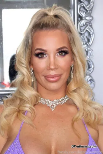 Image #3 of rebeccamore