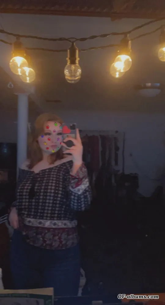 Image #2 of riley_morgan