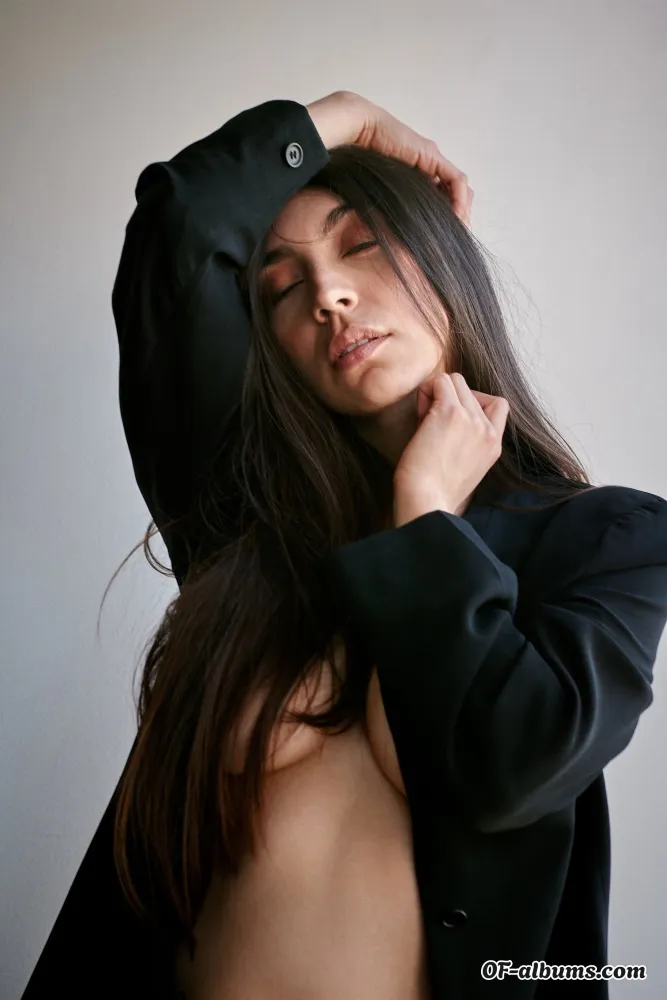 Image #1 of romi1595