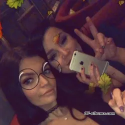 Image #1 of rosieeeamberr