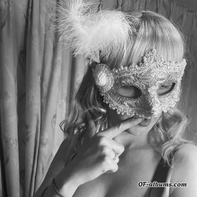 Image #1 of roxysensualfree