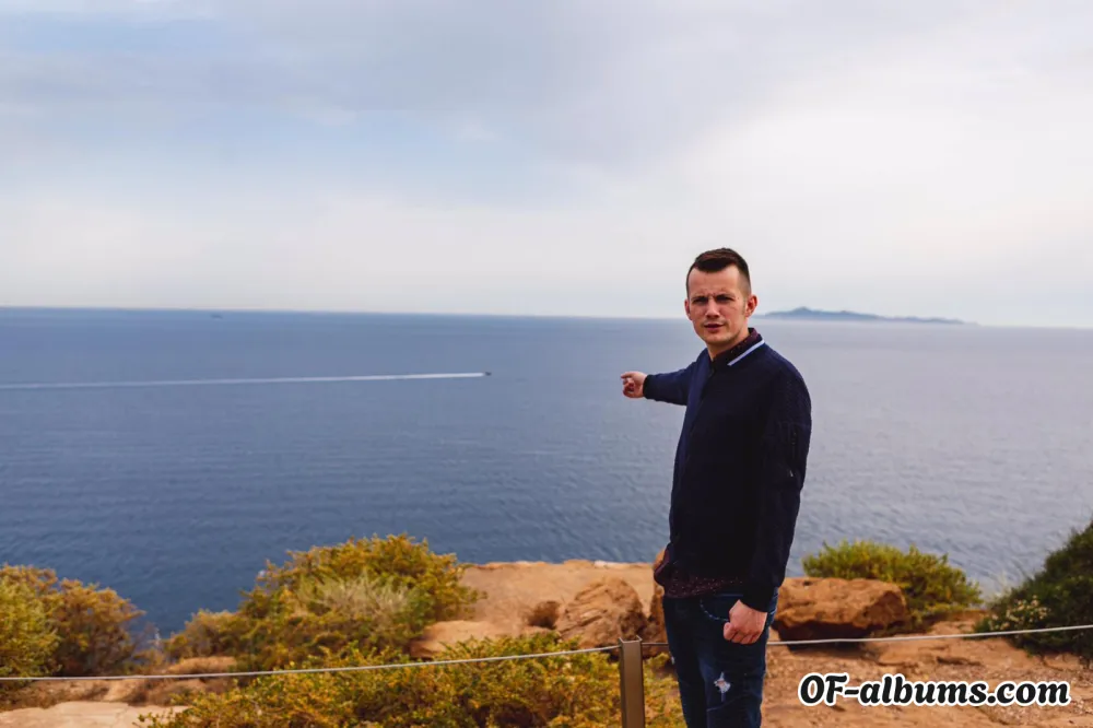Image #2 of sam_bourne11