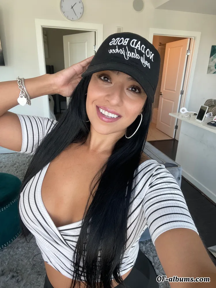 Image #5 of sandralatinaxxx