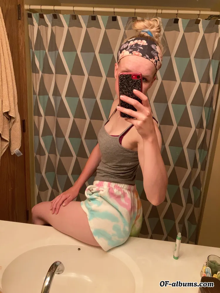Image #1 of sassystoneycass