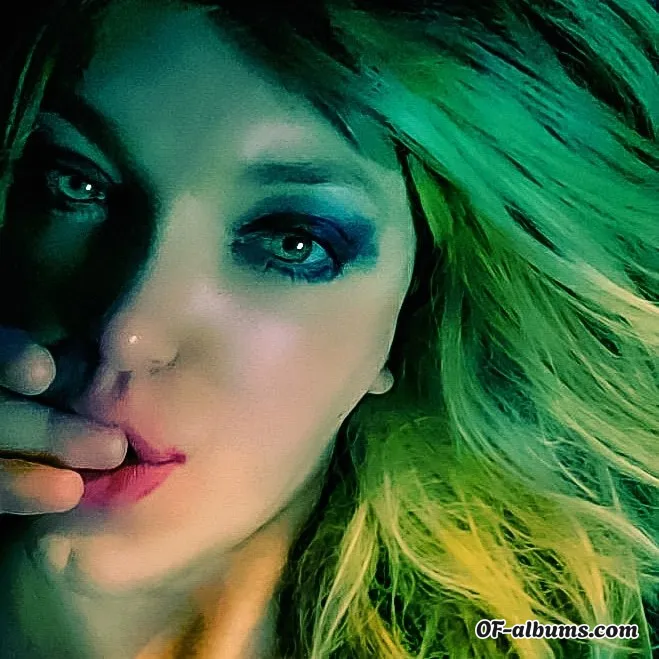 Image #1 of secrettoy