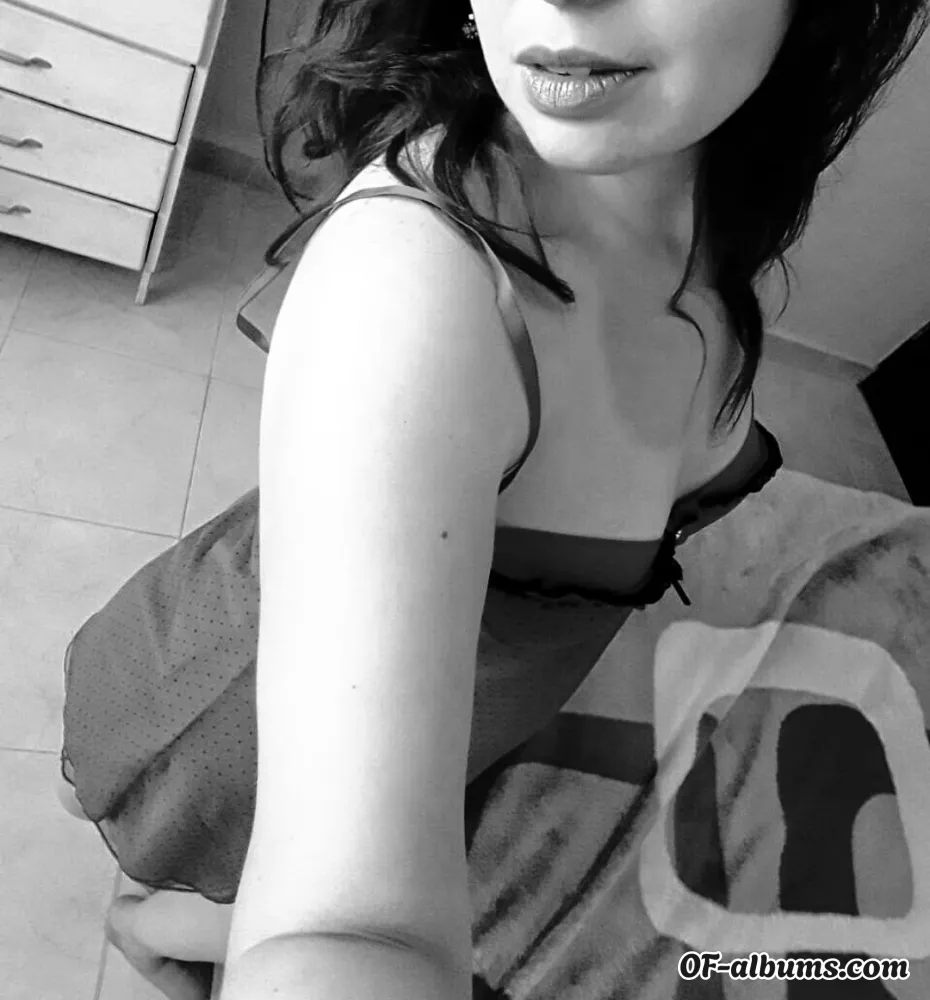 Image #1 of seductivesamyra