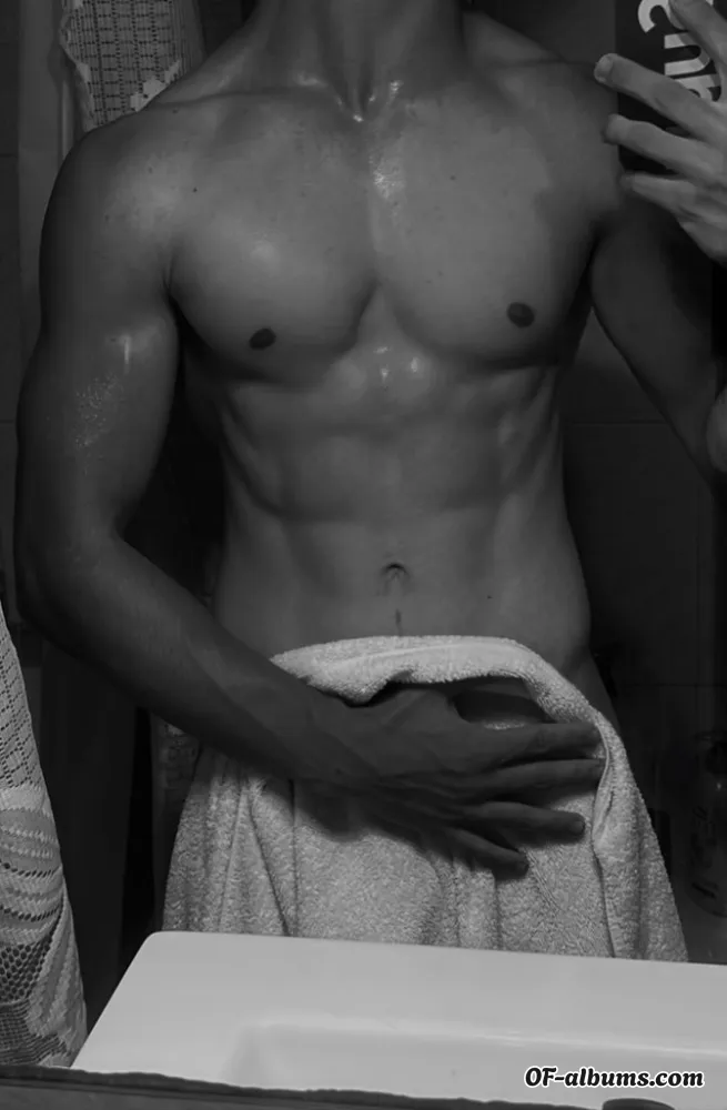 Image #2 of seecretboy