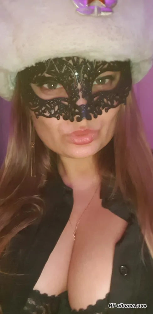 Image #1 of sexyhotwife85f