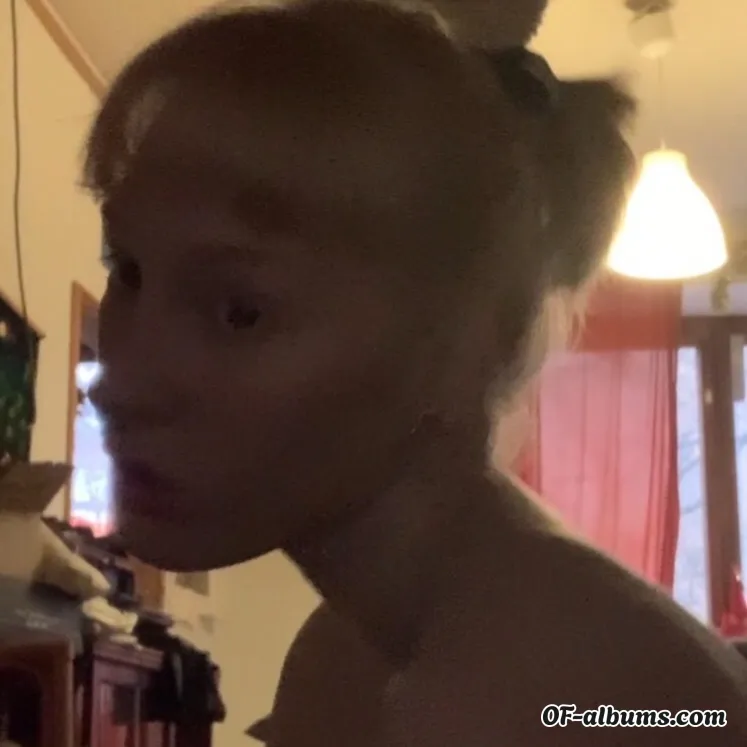 Image #1 of sexyliisa