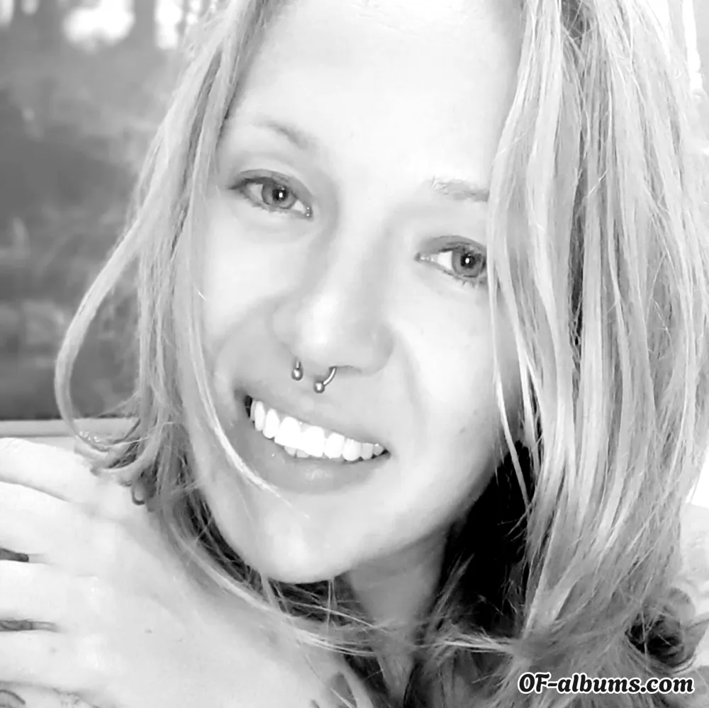 Image #1 of single.rayne