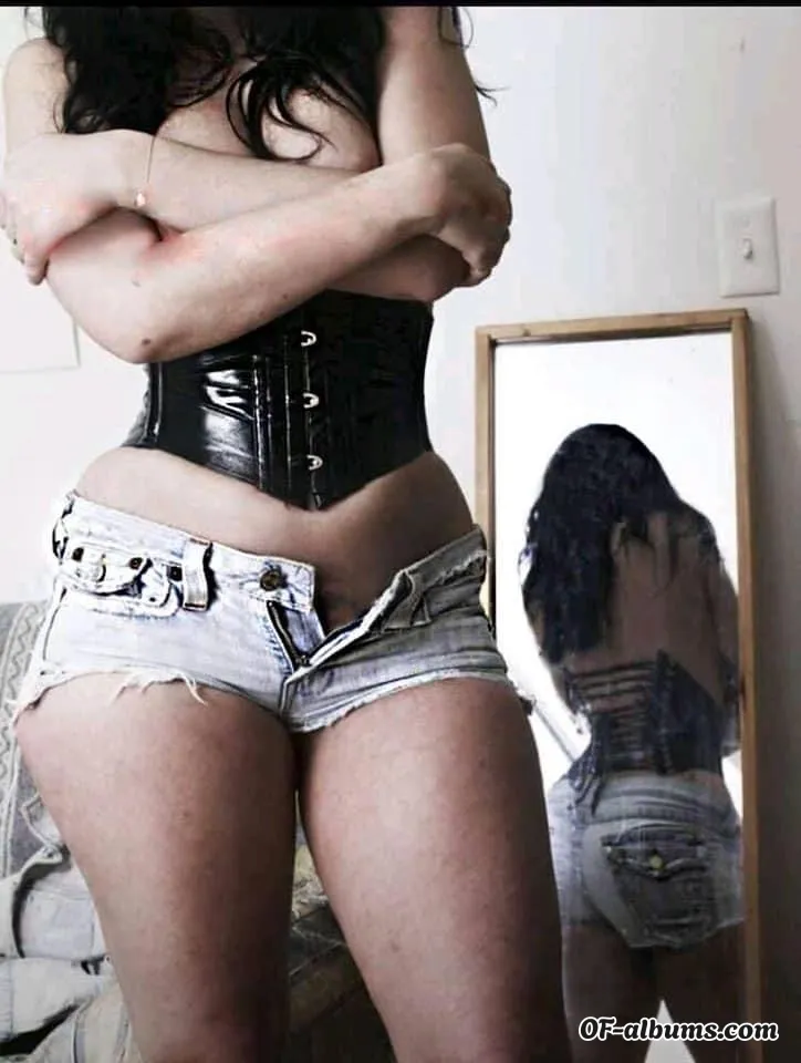 Image #1 of sneakinsally