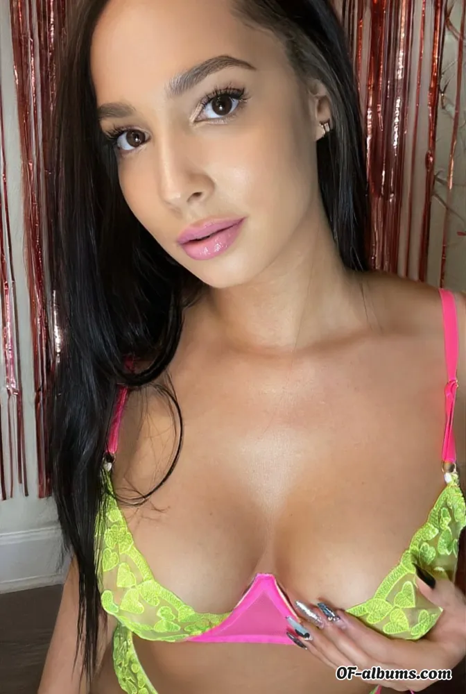 Image #4 of spoiledbitchxxx