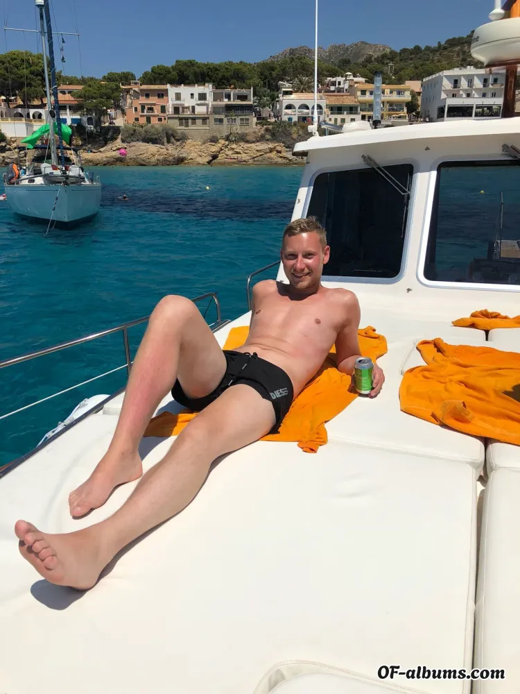 Image #2 of ssmiling.boy