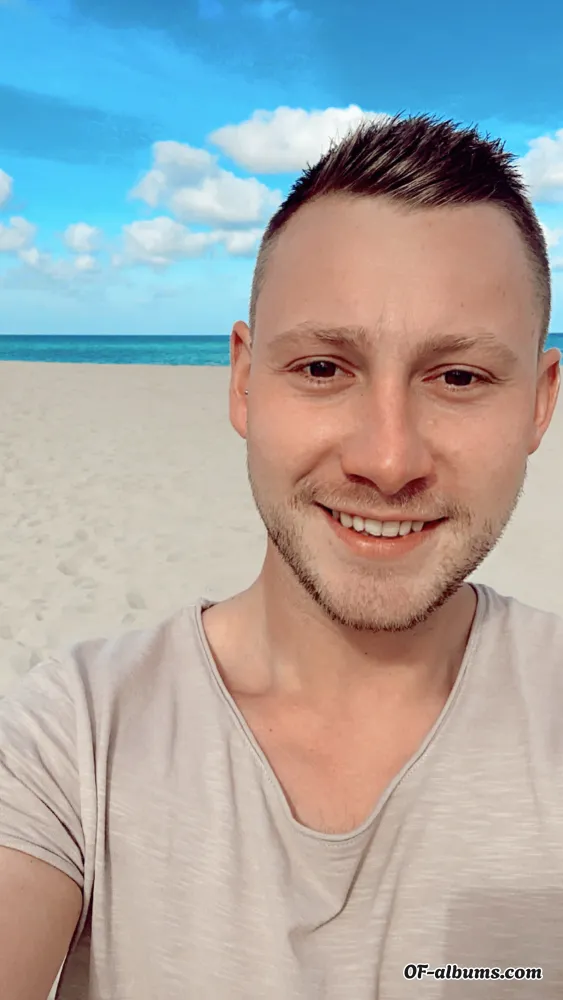 Image #1 of ssmiling.boy