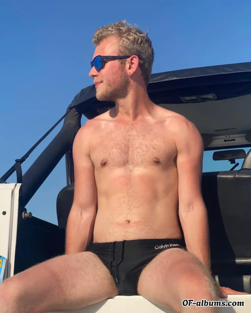 Image #2 of subbottomboi23