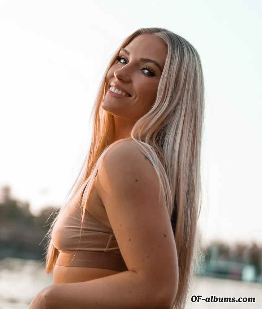 Image #1 of sunnylovexo