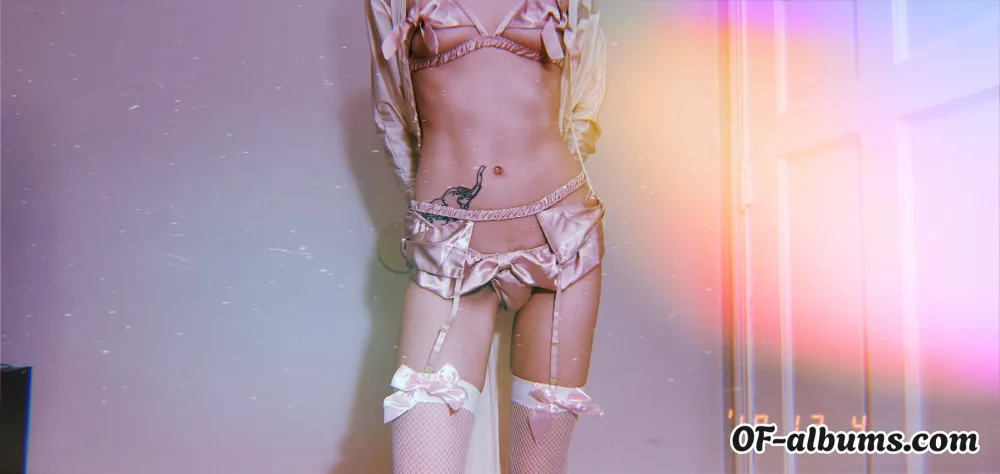 Image #1 of sydneystclaire