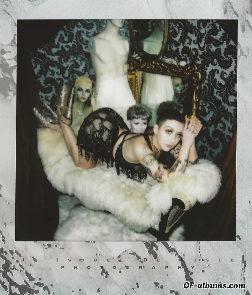 Image #1 of taliasatania
