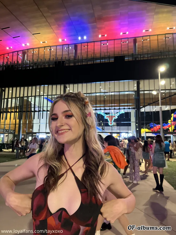 Image #3 of tayxoxo