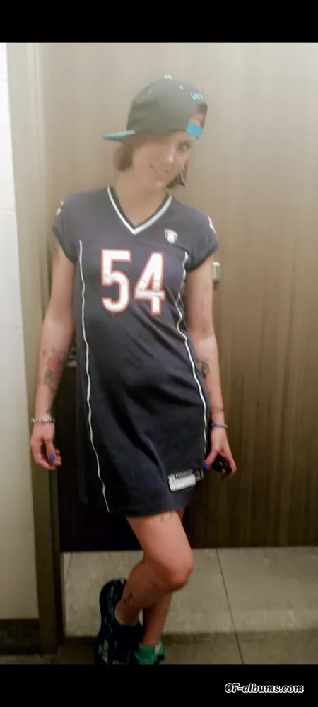 Image #1 of thaqueen52