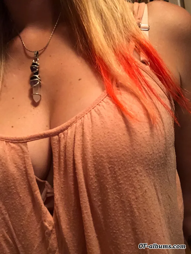 Image #1 of the_dellarose