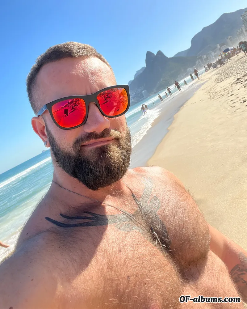 Image #3 of thebeardx