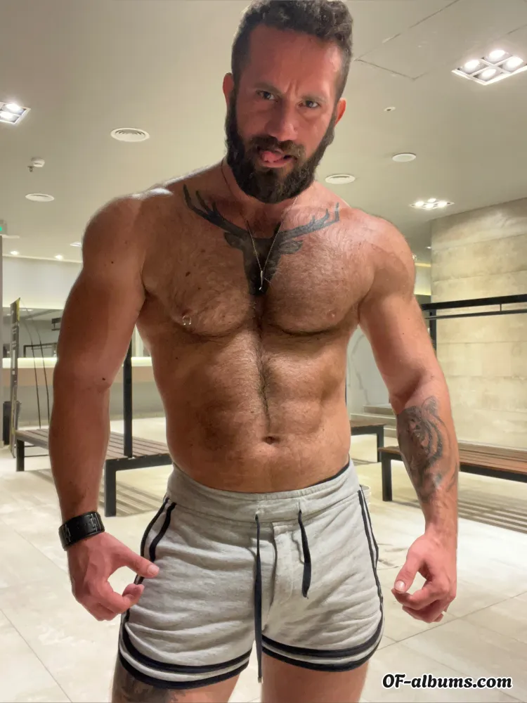 Image #4 of thebeardx