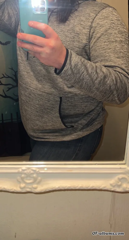 Image #1 of thickthighs222