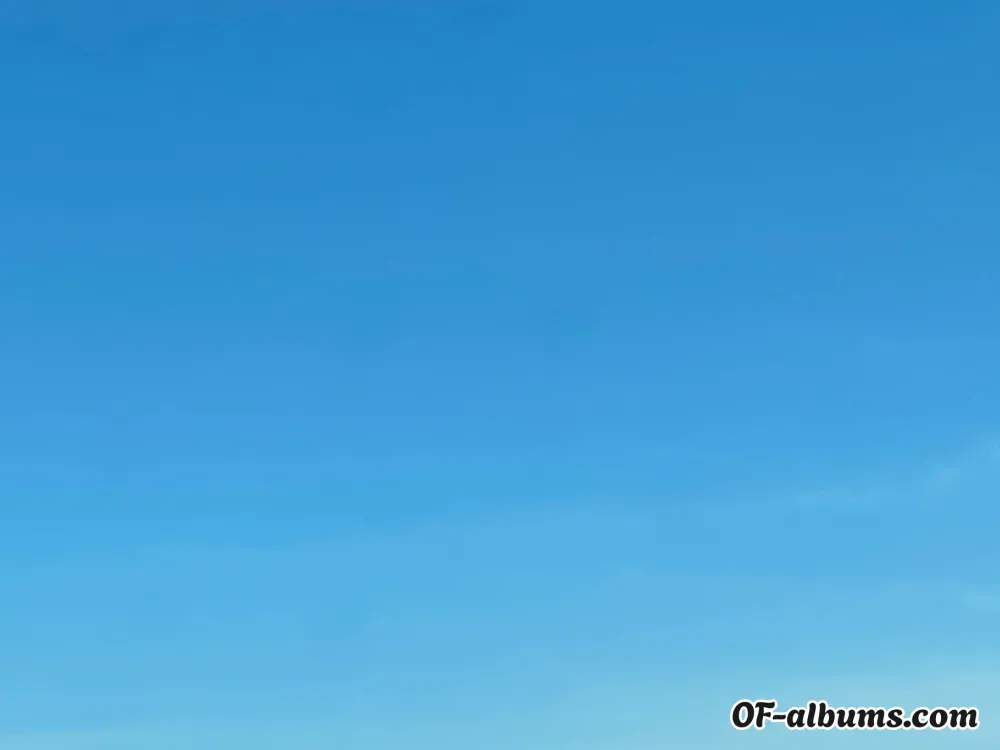 Image #2 of thighsthiccc