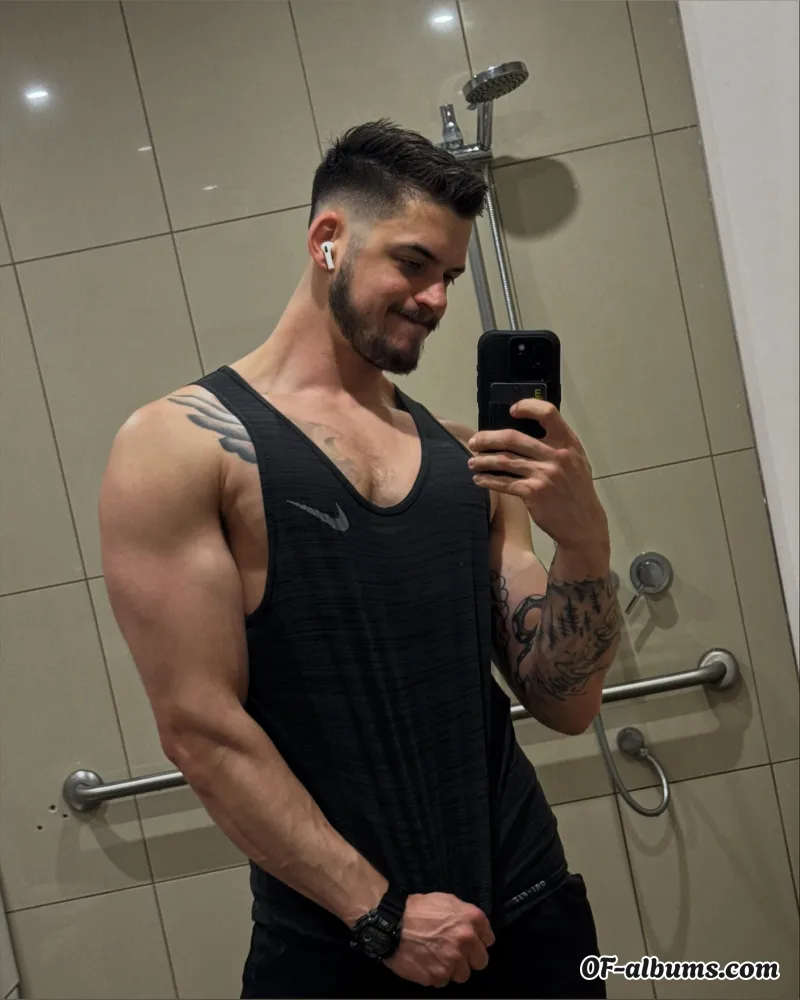 Image #1 of tommyrfit