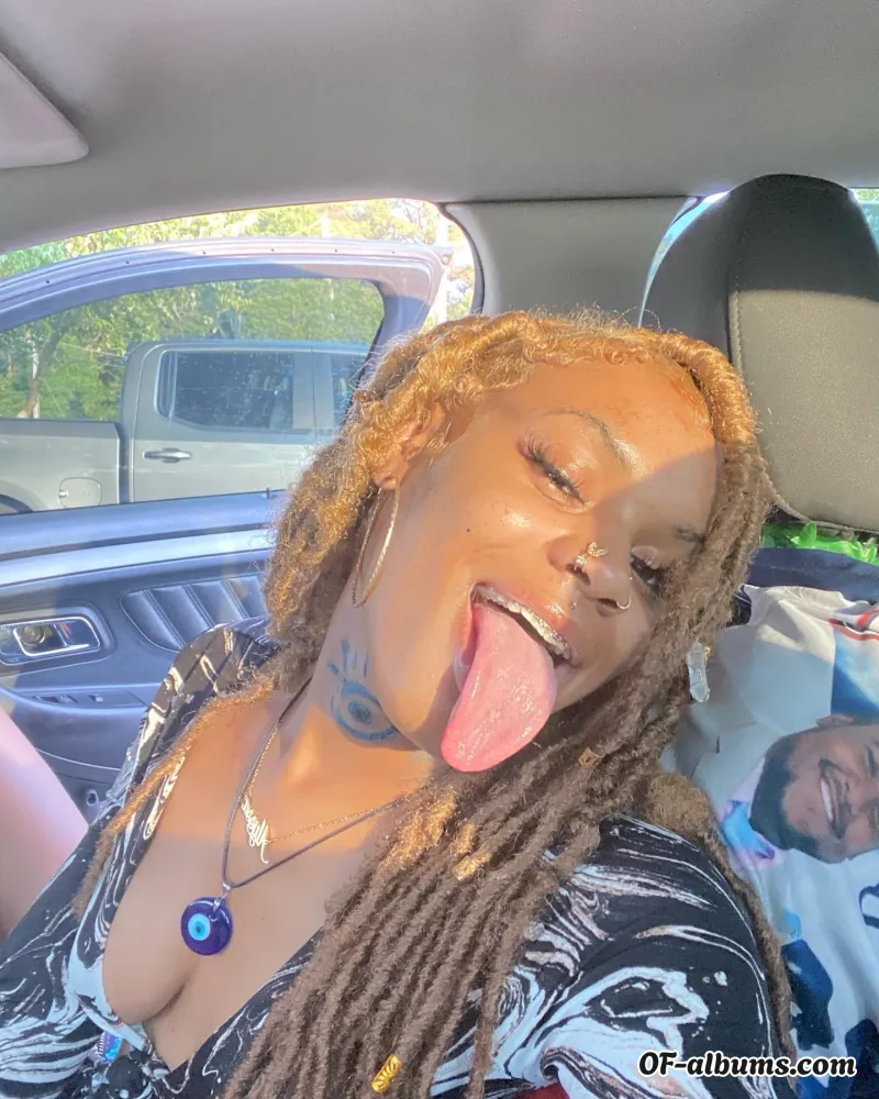 Image #1 of trippyykittie