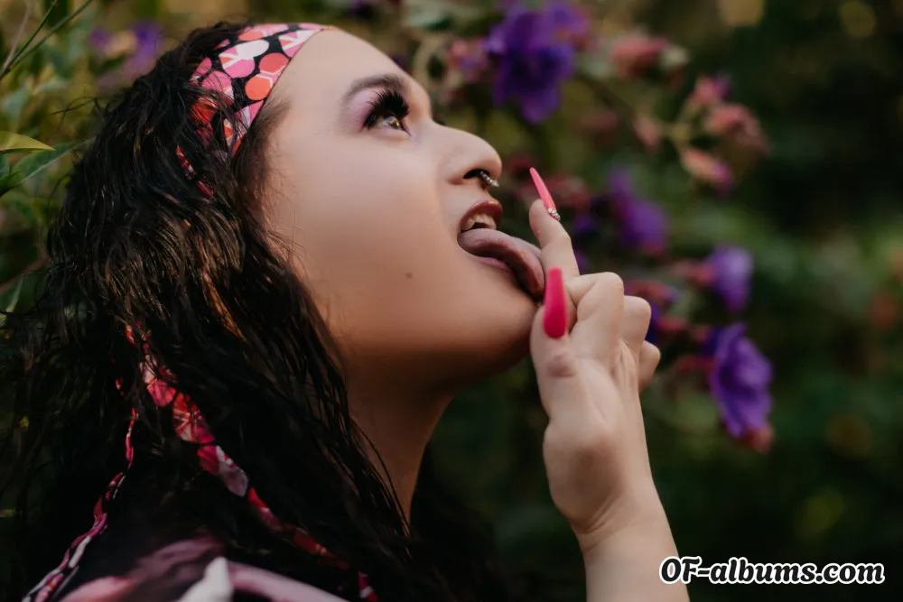 Image #1 of tstalarose