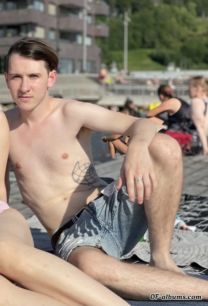 Image #1 of twinknorway