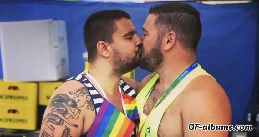 Image #2 of twobears_spain_free