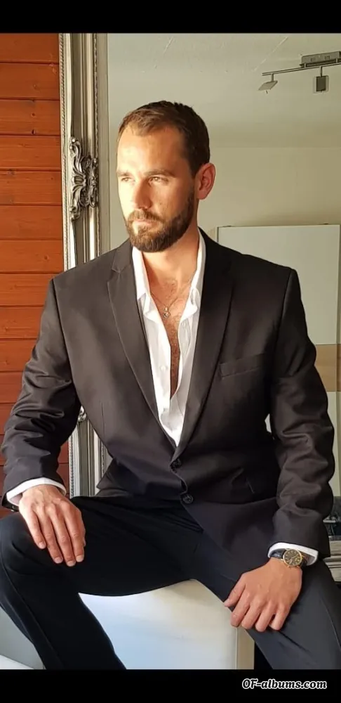 Image #1 of u138884961