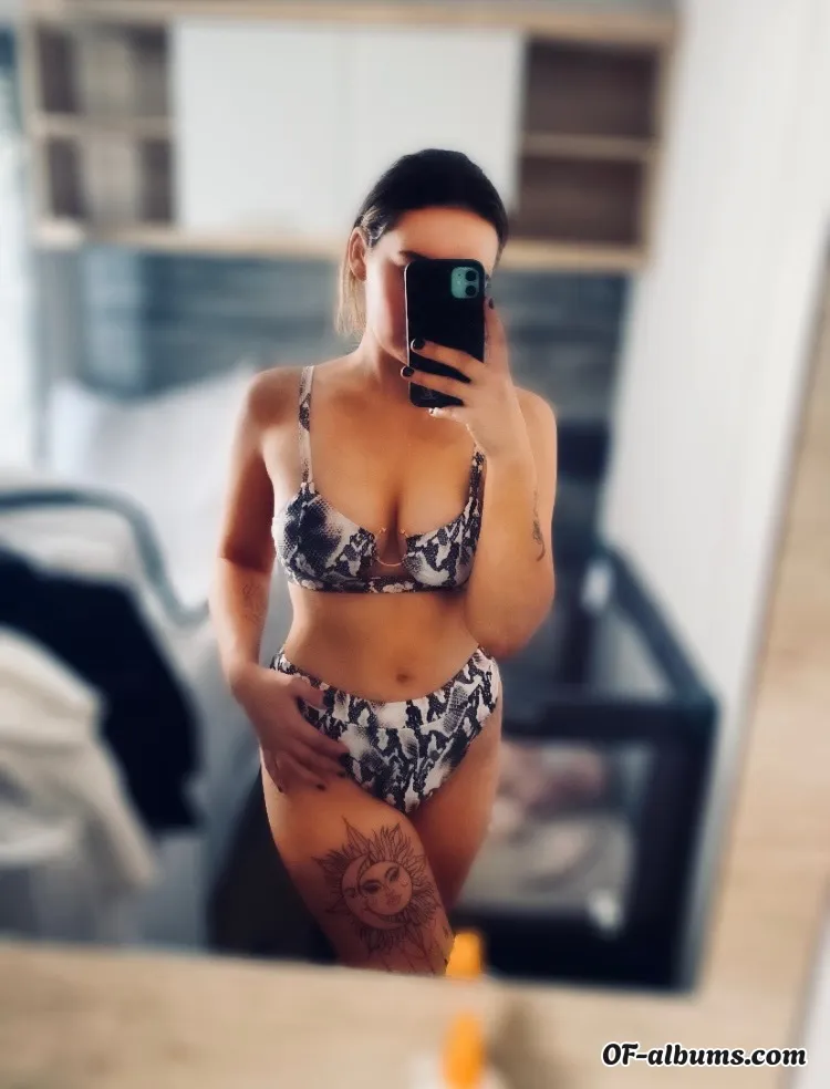 Image #2 of u210017296