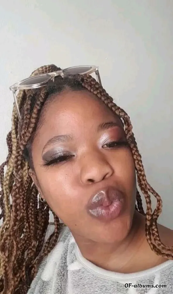 Image #2 of u217891080