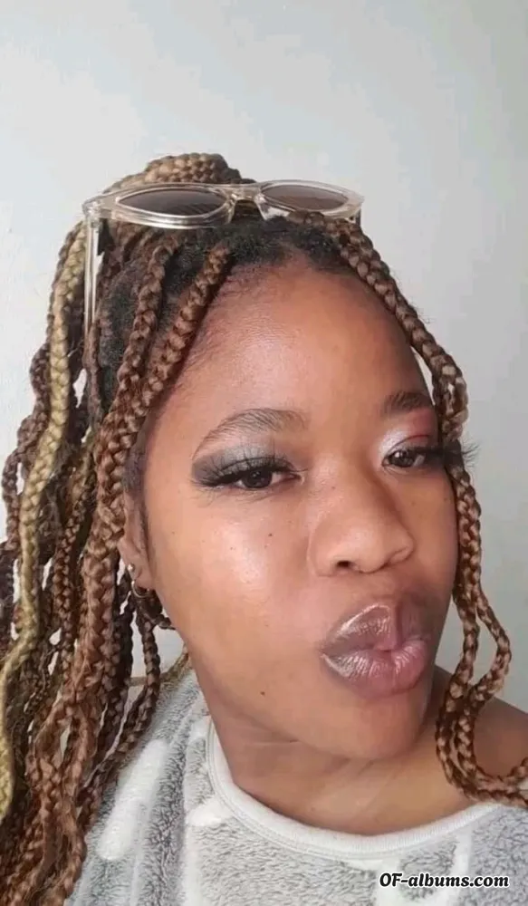 Image #1 of u217891080