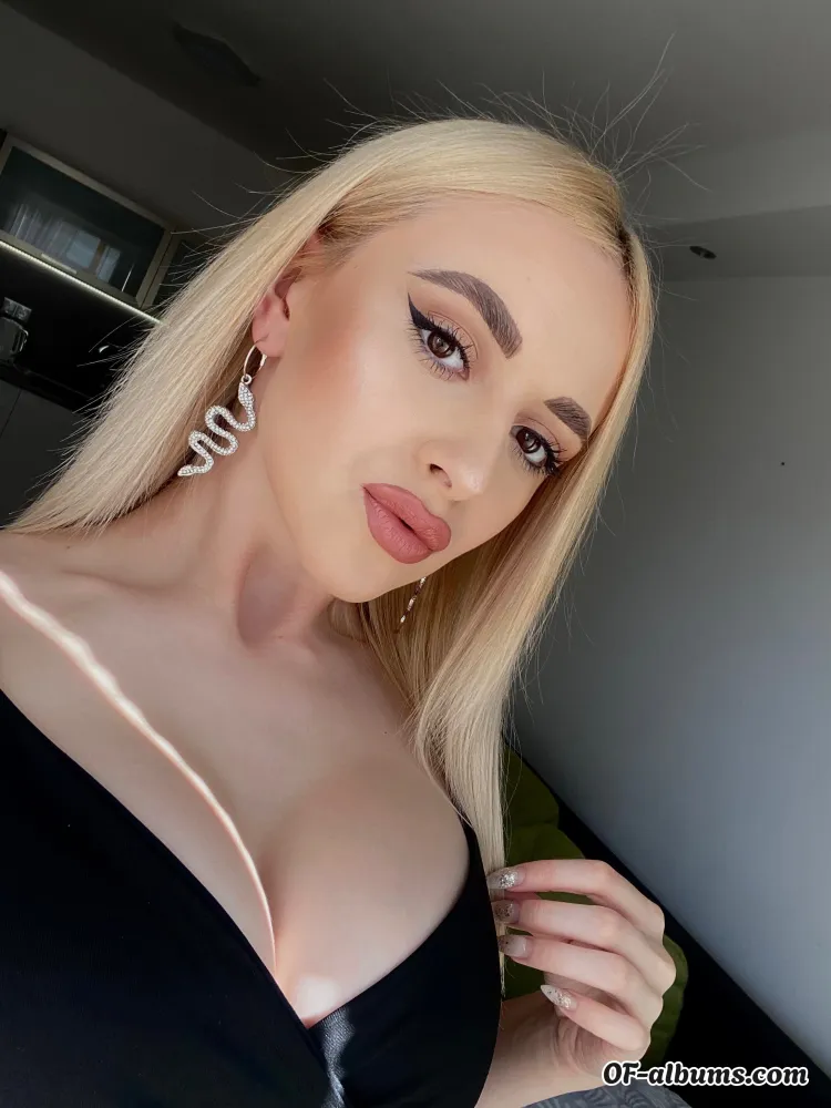 Image #1 of u233940486