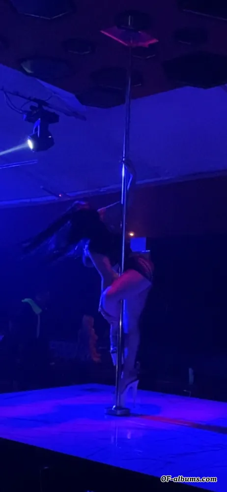 Image #2 of u244972658