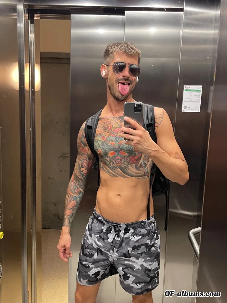 Image #1 of u42819989