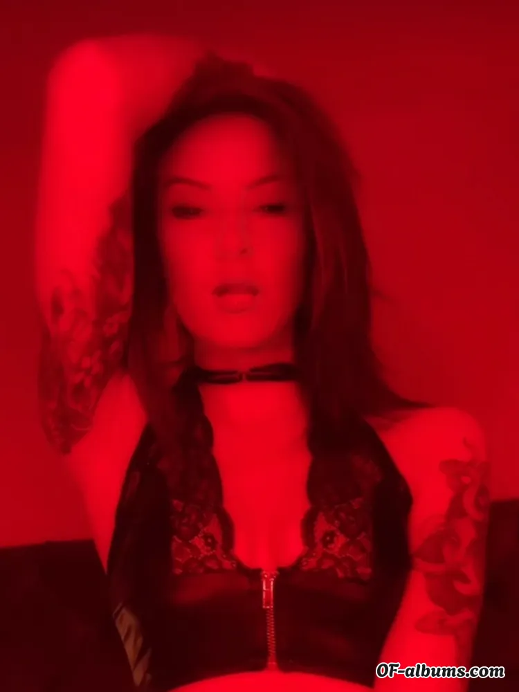 Image #1 of u48822925