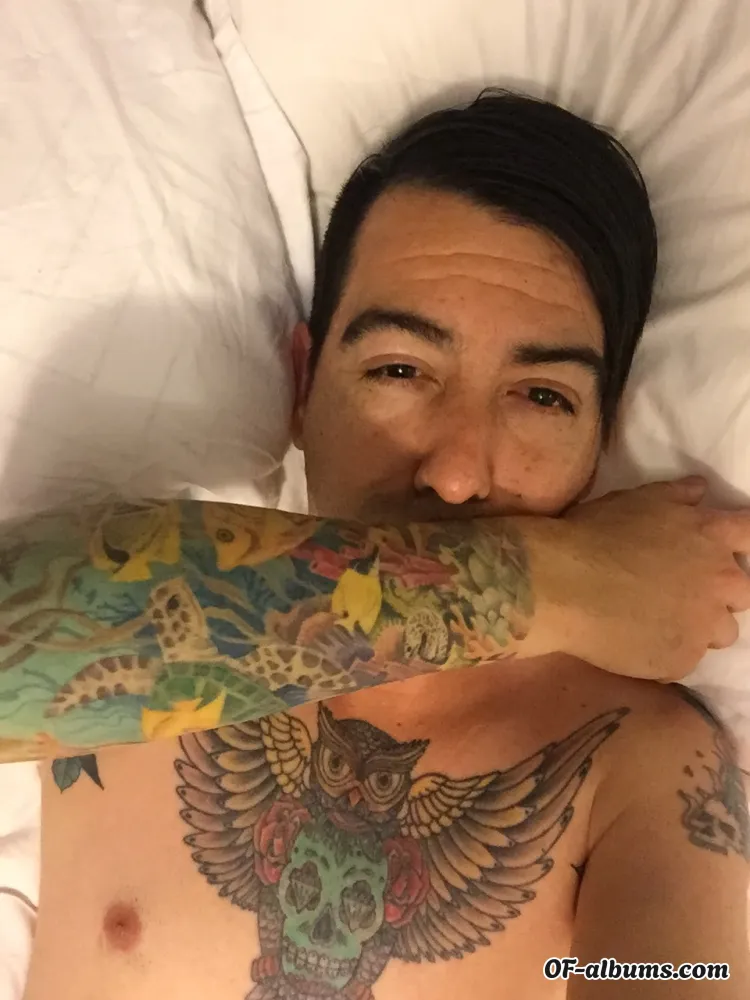 Image #1 of u94004558