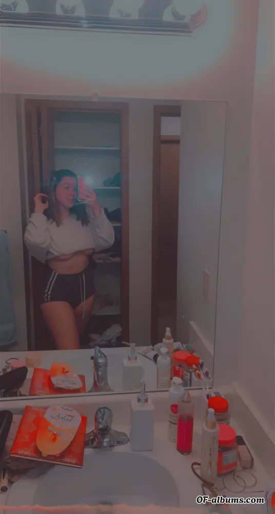 Image #2 of ur.go2gal.aubree