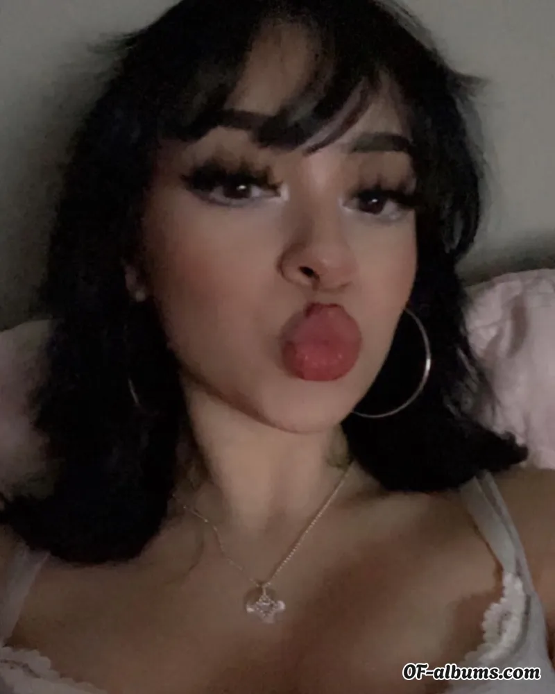 Image #1 of vampsqueen