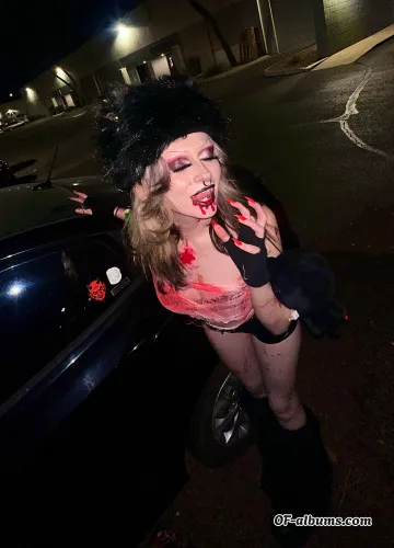 Image #3 of vampxbabe