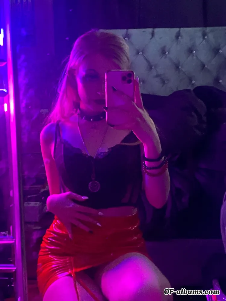 Image #5 of vampxbabe