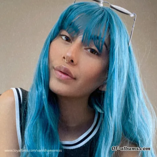 Image #3 of vanishaevansss